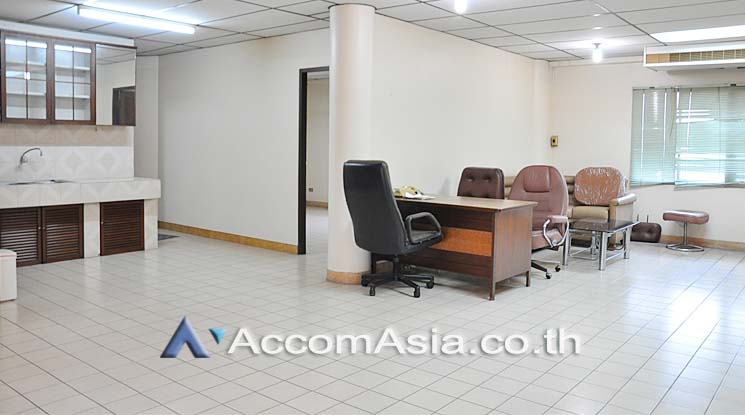  1  Office Space For Rent in Ratchadaphisek ,Bangkok MRT Sutthisan AA14498